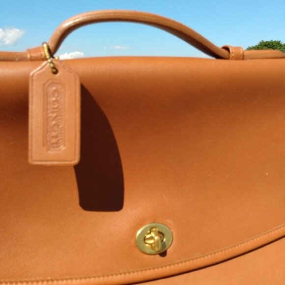 Vintage Coach Lexington Brief Messenger - Picture 10 of 16